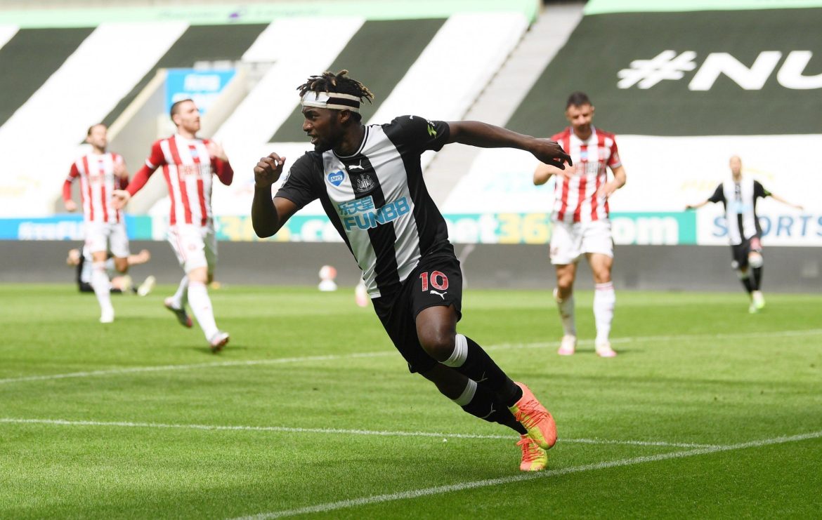 Newcastle could sell Allan Saint-Maximin