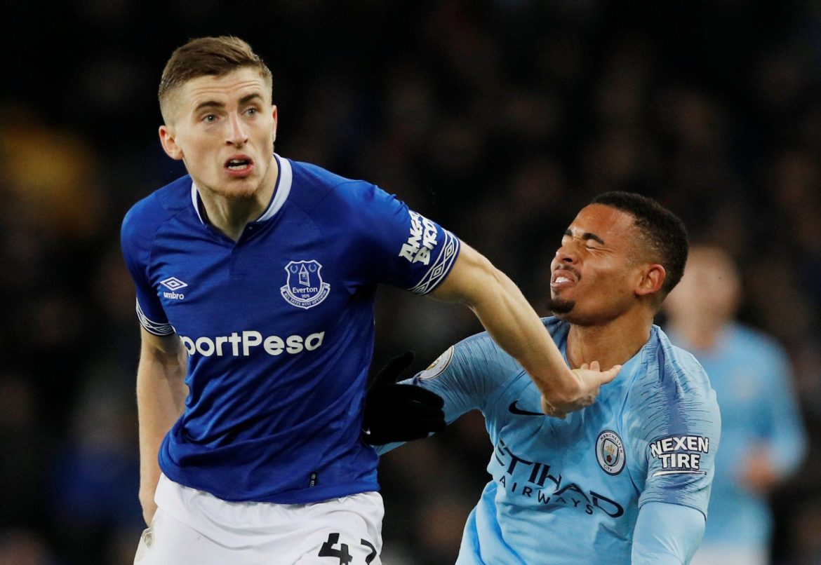 Kenny urged to leave Everton