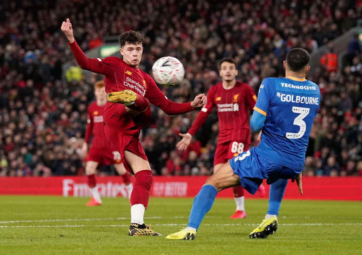 Liverpool’s Neco Williams has benefitted from facing Sadio Mane in training